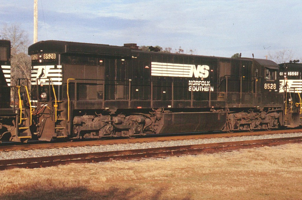 NS 8528